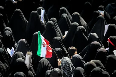 راهپیمایی مردم مشهد در محکومیت اغتشاشات اخیر و تشییع شهدای مدافع امنیت