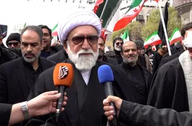 تولیت آستان قدس رضوی: حضور مردم در صحنه، نشانه زنده&zwnj;بودن جریان مبارزه با استکبار است + فیلم