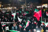 حضور مردم مشهد در بیست و پنجمین شب رزم خیابانی تا پیروزی نهایی (چهارشنبه ۵ فروردین ۱۴۰۵) + فیلم