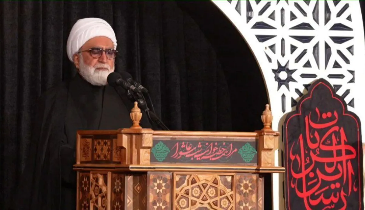 آیین خطبه‌خوانی شب عاشورا در حرم مطهر رضوی برگزار شد + فیلم