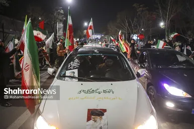 گزارش تصویری | واکنش مردم مشهد به خبر انتخاب آیت‌الله سیدمجتبی خامنه‌ای به عنوان سومین رهبر انقلاب اسلامی ایران