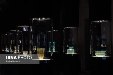 نوروزگردی | موزه آبگینه و سفالینه‌های ایران