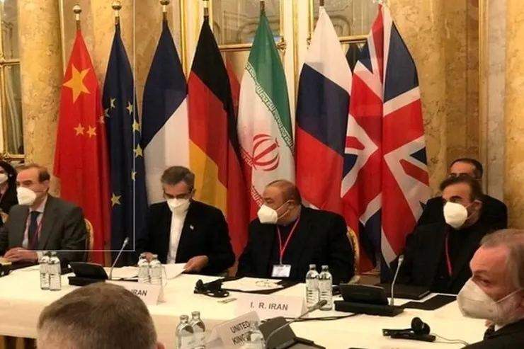 خبرنگار وال‌استریت ژورنال: اگر گفت‌وگوهای وین تا جمعه به نتیجه نرسد طرف غربی از مذاکرات خارج می‌شود