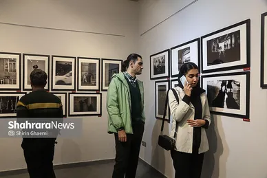 گزارش تصویری | نمایشگاه گروهی عکاسی خیابانی در نگارخانه اشراق مشهد