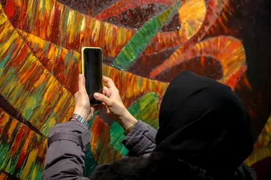 نمایشگاه نقاشی خط، یادبود شهدای شاهچراغ