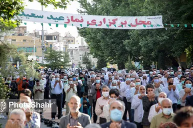 اقامه نماز عید سعید فطر در حرم مطهر امام رضا(ع)