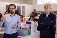 رئیس جمهور: ارتباط عمیق‌تر دانش‌آموزان با درس مستلزم مهارت‌افزایی و محتوای تصویری است