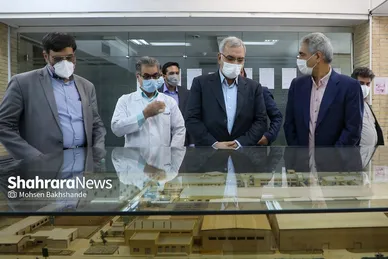 بازدید وزیر بهداشت از شرکت سرم‌سازی ثامن مشهد