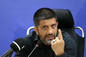 ویدئو | دبیر: باید قبول کنیم که فوتبال سیاسی شده است!