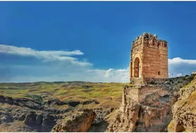 ویدئو| نمایی زیبا از قلعه ضحاک