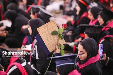 عکس‌هایی از مراسم دانش‌آموختگی دانشجویان علوم پزشکی سراسر کشور در حرم امام‌رضا(ع)