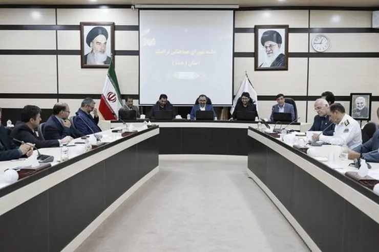 استاندار خراسان رضوی از تغییر ساعات کاری ادارات مشهد در مهر ماه خبرداد