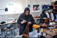 چگونه یک زن می‌تواند کارآفرین شود؟