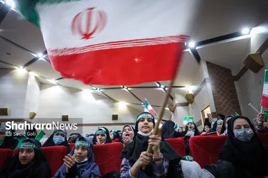 مراسم اختتامیه عهد کودکان دبستانی با حاج قاسم سلیمانی