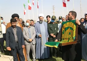 پرچم امام رضا(ع) در تنگه هرمز به اهتزار درآمد