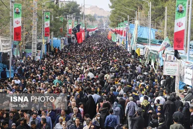 عکس‌هایی از مراسم سالگرد شهادت حاج قاسم سلیمانی در گلزار شهدای کرمان