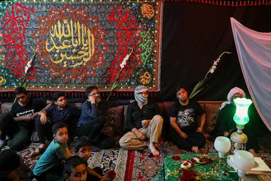 آیین سینی گردانی حضرت قاسم علیه السلام در شب هشتم محرم