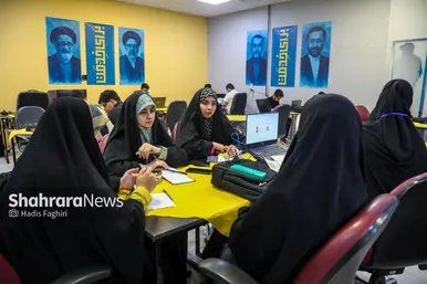 گزارش تصویری | رویداد تولید پوستر و اکران شهری «برای خدمت»