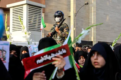 تشییع با شکوه 3 شهید مدافع امنیت در مشهد