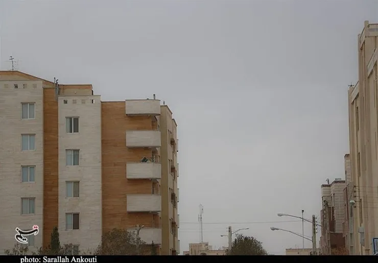 بروز تندباد شدید در مشهد، آتش‌نشانی آماده‌باش شد