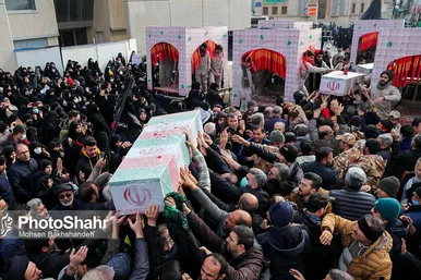 تشییع پیکر مطهر ۱۰ شهید گمنام در مشهد