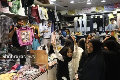 گزارش تصویری | حال‌وهوای بازار در شب‌های نزدیک به عید نوروز ۱۴۰۴