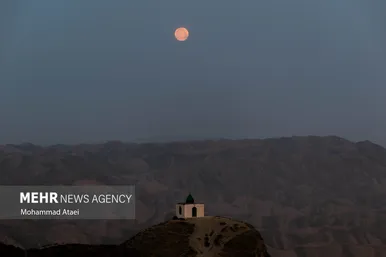 زیارتگاهی شگفت در میان تپه ها