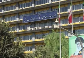خدمات بیمه&zwnj;ای و تسهیلاتی در شرایط خاص کشور | هدف اصلی وزارت رفاه بازگرداندن زندگی مردم به روال عادی است