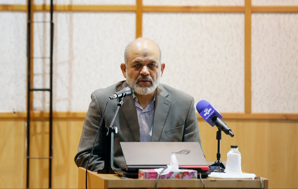 تاکید وزیر کشور بر ساماندهی امور اتباع خارجی| رفتار با مهاجران در چارچوب قانون باشد