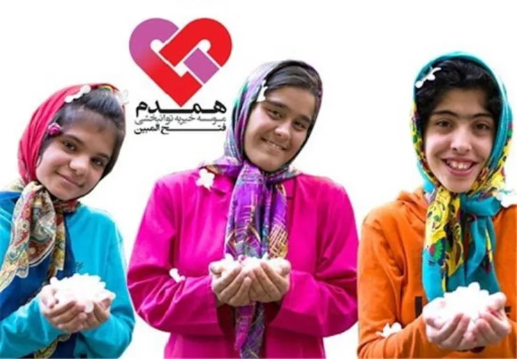 تولید روزانه ۳۰۰ ماسک توسط دختران موسسه خیریه همدم مشهد