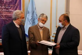 اعطای حکم دبیر شهرجهانی گوهرسنگ&zwnj;ها به شهردار مشهد