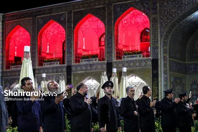 شام غریبان حسینی در حرم مطهر رضوی