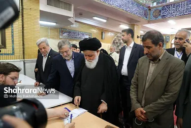 عکس‌هایی از مرحله دوم انتخابات چهاردهمین دوره ریاست‌جمهوری در مشهد (۱)