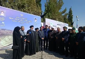 آغاز عملیات خط راه&zwnj;آهن مشهد ـ بیرجند ـ زاهدان | رئیسی: شمال و جنوب کشور با این خط آهن به هم متصل می&zwnj;شود