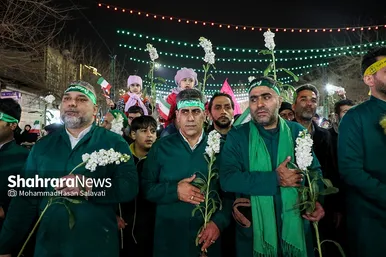 گلباران حرم مطهر رضوی در شب میلاد جوادالائمه (ع)