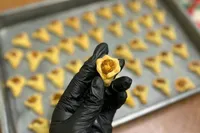 طرز تهیه شیرینی قیفی مخصوص برای عید نوروز در منزل + فیلم