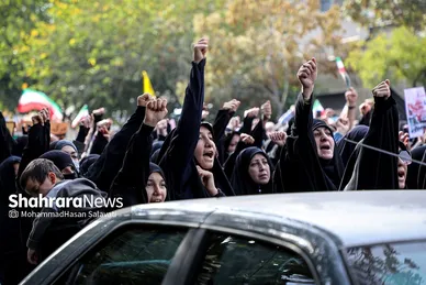 راهپیمایی مردم مشهد در محکومیت جنایت تروریستی در حرم مطهر شاهچراغ (ع)