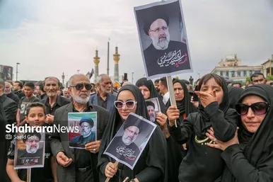 مشهد در ماتم رئیس جمهور شهید (۱)