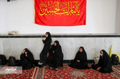 مراسم بدرقه کاروان دانش‌آموزی به راهپیمایی اربعین