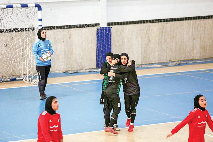 تعطیلات نیم‌فصل با طعم شیرین ۱۱ گل
