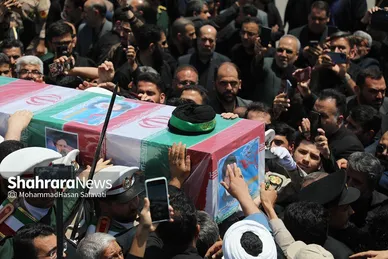 عکس‌هایی از مراسم استقبال از پیکر مطهر رئیس‌جمهور شهید در فرودگاه مشهد