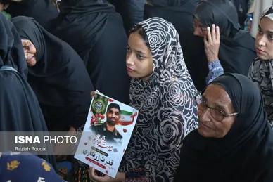 گزارش تصویری | تشییع پیکر شهید «قدرت زرنگاری» - جزیره هرمز