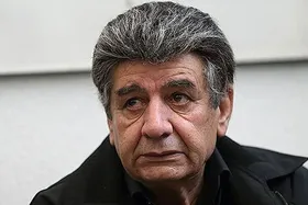 &laquo;منوچهر والی&zwnj;زاده&raquo; از بیمارستان مرخص شد (۲۲ اسفند ۱۴۰۲)