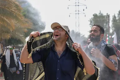 نذر آب در مسیر کربلا