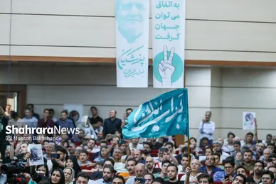 سفر تبلیغاتی محمدجواد ظریف به مشهد برای دور دوم انتخابات ۱۴۰۳