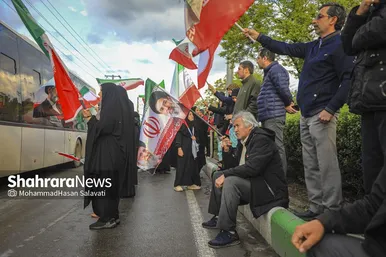 گزارش تصویری | تشکیل زنجیره انسانی مردم در کنار نیروگاه حرارتی مشهد