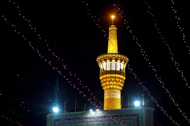 چراغانی حرم مطهر امام رضا (ع) به مناسبت مبعث پیامبر (ص)