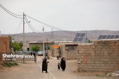 افتتاح ۱۸۲ نیروگاه خورشیدی کوچک‌ مقیاس در نیشابور