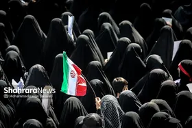 موشن&zwnj;گرافی| جمهوری اسلامی یعنی یک ملت زنده