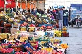 میوه و صیفی&zwnj;جات در میادین میوه و تره&zwnj;بار مشهد با چه قیمتی عرضه می&zwnj;شود؟ (۵ آذر ۱۴۰۳)